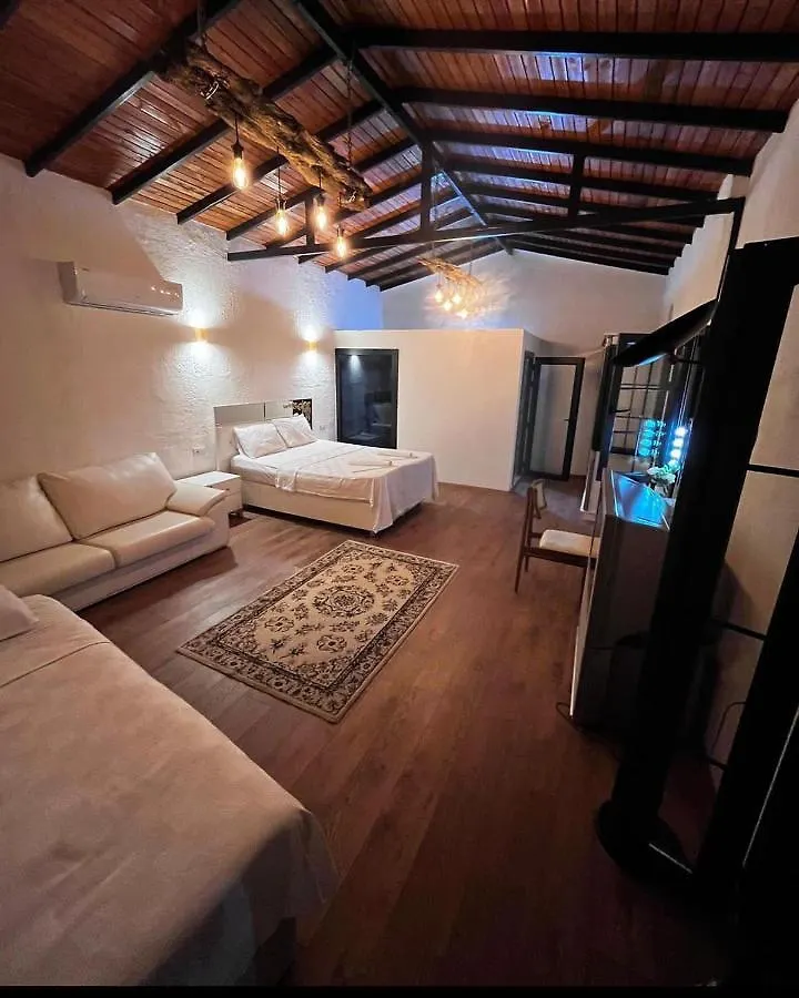 Erdem Ciftligi/ Ephesus Arena Apartment Selcuk